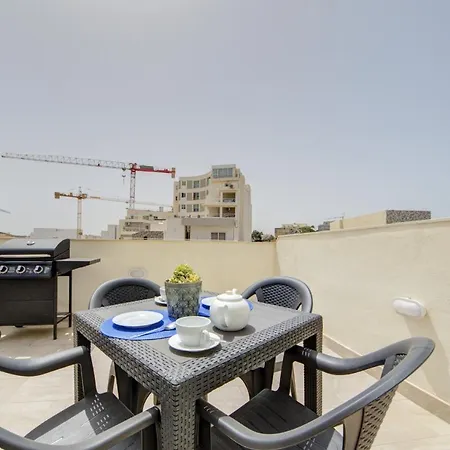 Tranquil Creek 1-bedroom & Penthouse * Msida