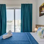 Tranquil Creek 1-bedroom & Penthouse *