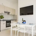 Tranquil Creek 1-bedroom & Penthouse Apartment *