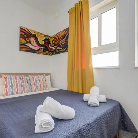 Tranquil Creek 1-bedroom & Penthouse