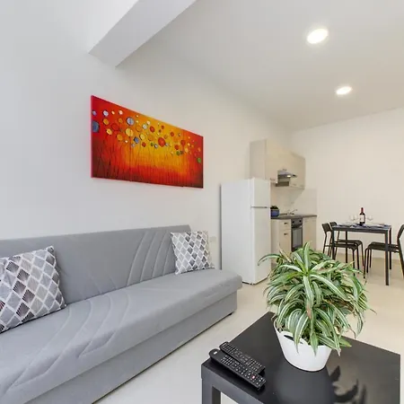 Tranquil Creek - 1bedroom By Shortletsmalta Apartment Msida