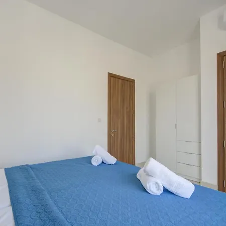 Apartment Tranquil Creek - 1bedroom By Shortletsmalta