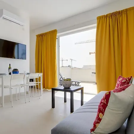 Tranquil Creek 1-bedroom & Penthouse Lägenhet *