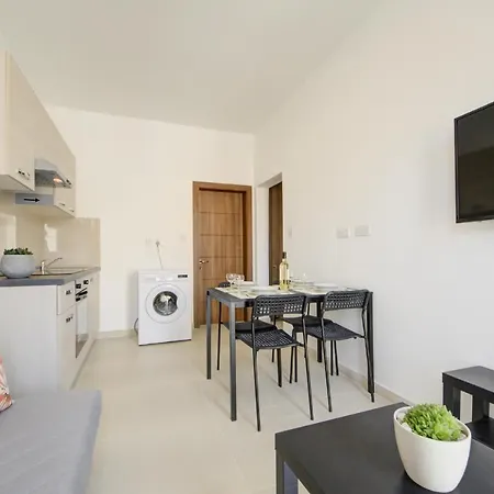 Tranquil Creek - 1bedroom By Shortletsmalta Apartment Msida