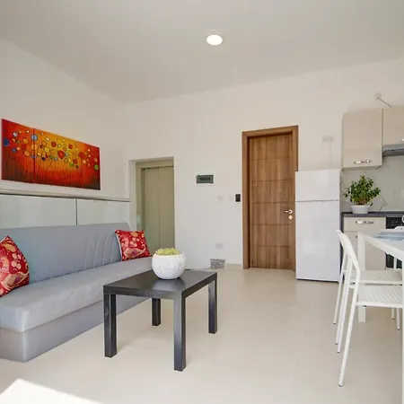 Tranquil Creek - 1bedroom By Shortletsmalta Apartment