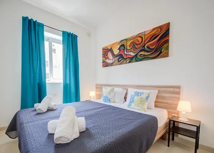 Tranquil Creek 1-bedroom & Penthouse דירה *