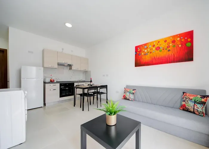 דירה Tranquil Creek 1-bedroom & Penthouse מסידה