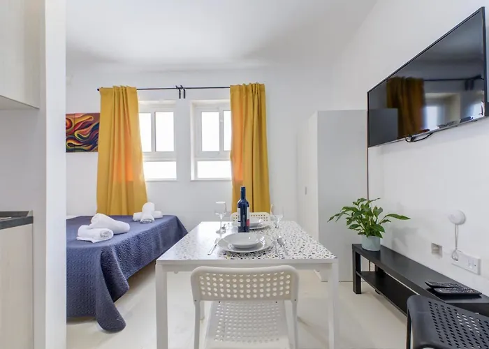 Tranquil Creek 1-bedroom & Penthouse *