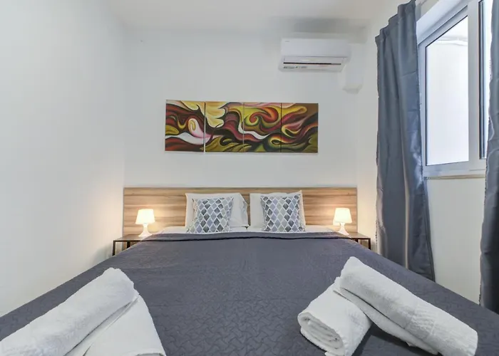 Apartament Tranquil Creek 1-bedroom & Penthouse