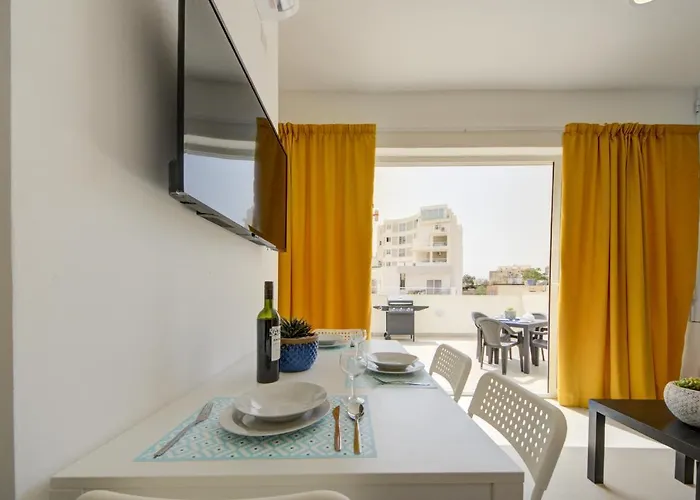 Tranquil Creek 1-bedroom & Penthouse *