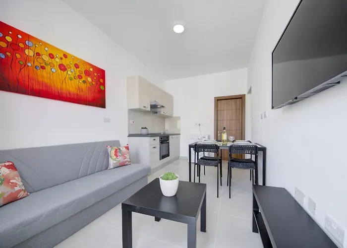 Tranquil Creek 1-bedroom & Penthouse דירה *