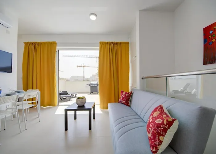 דירה Tranquil Creek 1-bedroom & Penthouse *