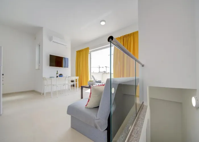 Tranquil Creek 1-bedroom & Penthouse