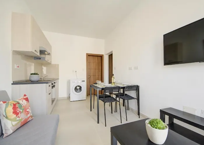 Tranquil Creek 1-bedroom & Penthouse Apartament Msida