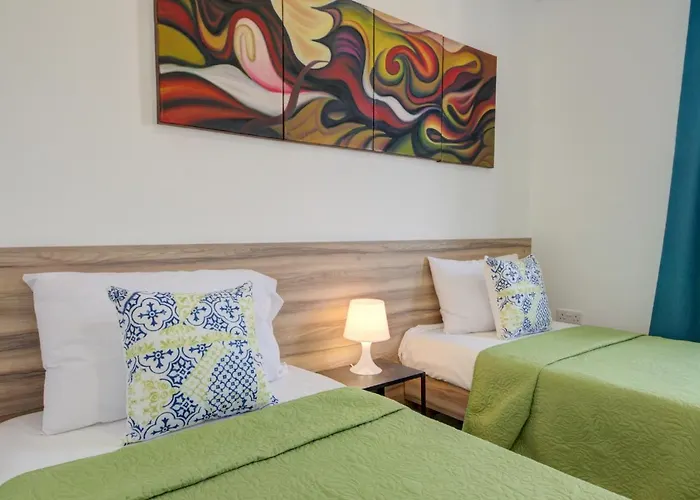 Tranquil Creek 1-bedroom & Penthouse