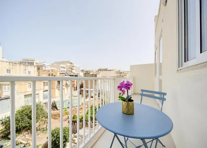 Tranquil Creek 1-bedroom & Penthouse מסידה