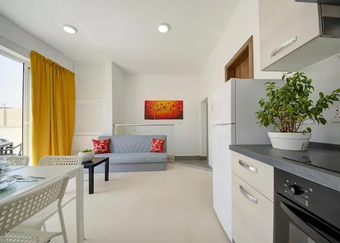 Tranquil Creek 1-bedroom & Penthouse *